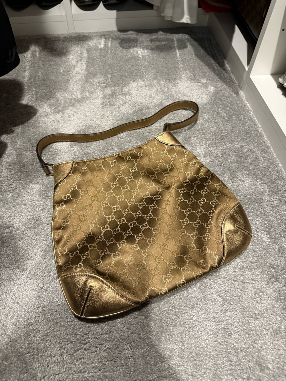 Gucci Brown Gold GG Monogram Shoulder Bag - Picture 2 of 4
